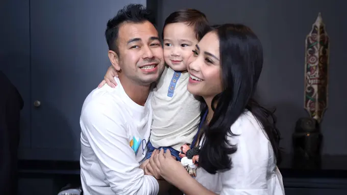 [Bintang] Raffi Ahmad Unggah Video Lucu Rafathar Main Piano