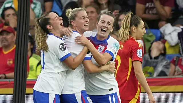 Inggris vs Spanyol