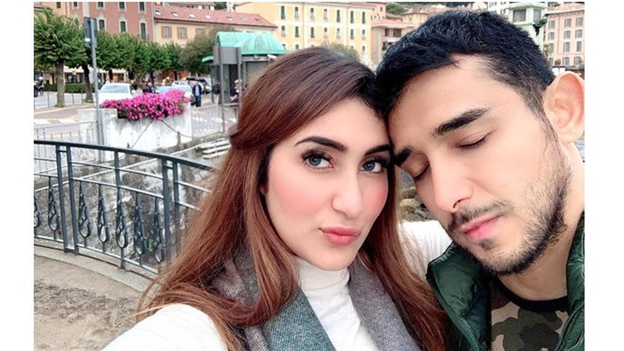 Pamer Perut Buncit, Ini 7 Potret Tania Nadira Hamil Anak Ketiga