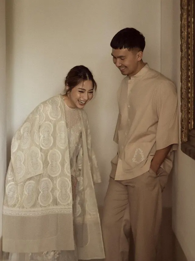 6 Inspirasi Seragam Lebaran yang Elegan dari Keluarga Nikita Willy dan Indra Priawan