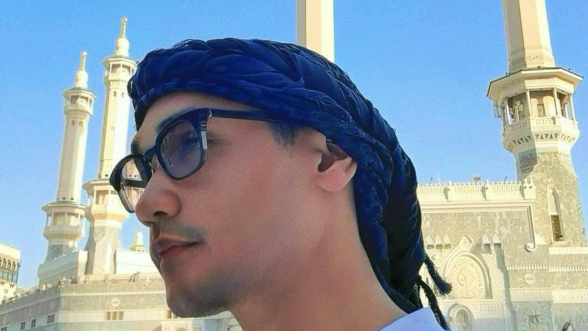 Deretan Artis Indonesia yang Kini Menyandang Gelar Haji, Ada Afgan hingga Omesh