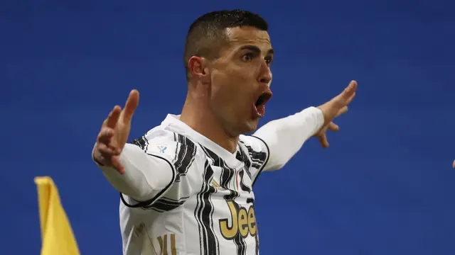 Euforia Pemain Juventus Juara Piala Super Italia