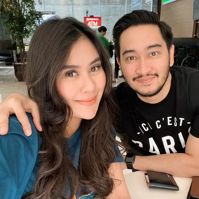 Syahnaz Sadiqah dan Jeje Govinda