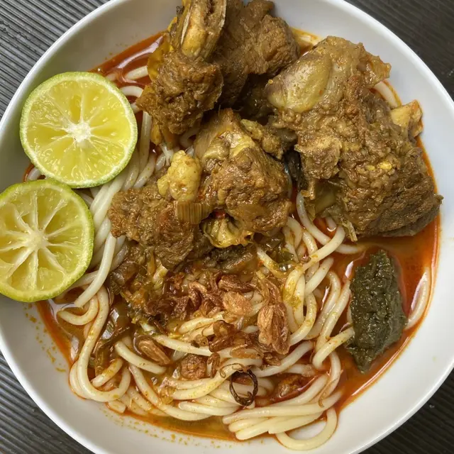 Aneka Sop Khas Nusantara yang Cocok Jadi Menu Keluarga Saat Musim Hujan