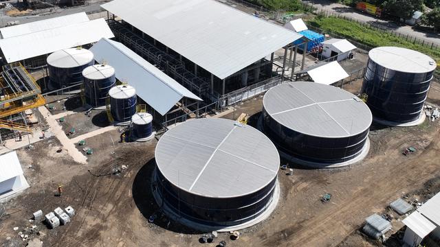 Pembangunan konstruksi smelter tembaga PT Amman Mineral Internasional Tbk mencapai 76,1%. Sedangkan kemajuan pembangunan konstruksi pemurnian logam mulia telah mencapai 72,7%. (Dok AMMAN)