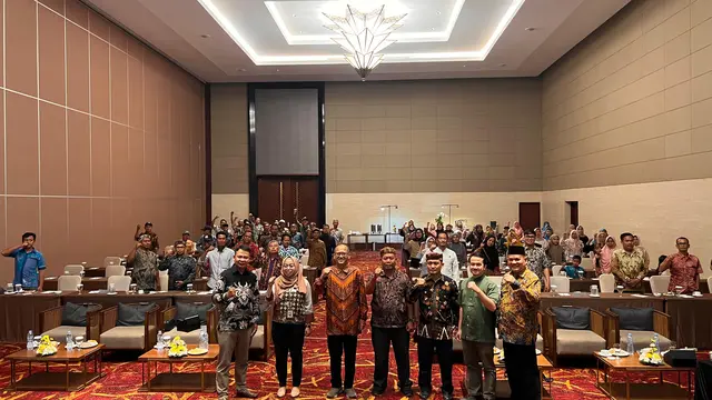 Kemenparekraf/Baparekraf menggelar kegiatan Literasi Keuangan sekaligus Literasi Bisnis Dukungan Pengembangan Usaha Pariwisata (DPUP) 2024 di Cirebon, Jawa Barat.