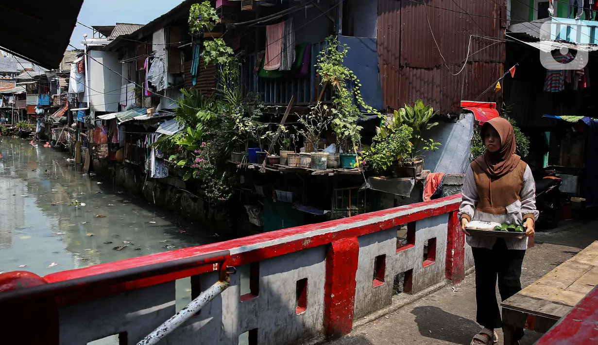 Di Jakarta, potret kemiskinan masih menjadi realita yang sulit untuk ditutupi meskipun kota metropolitan ini memiliki Indeks Pembangunan Manusia (IPM) tertinggi di Indonesia. (Liputan6.com/Angga Yuniar)
