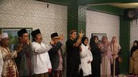 Para Kiai dan Gus dari Mojokerto secara resmi menyatakan dukungannya kepada Risma melalui deklarasi di Pondok Pesantren Al Hidayah Mojokerto. (Liputan6.com/ Dok Ist)