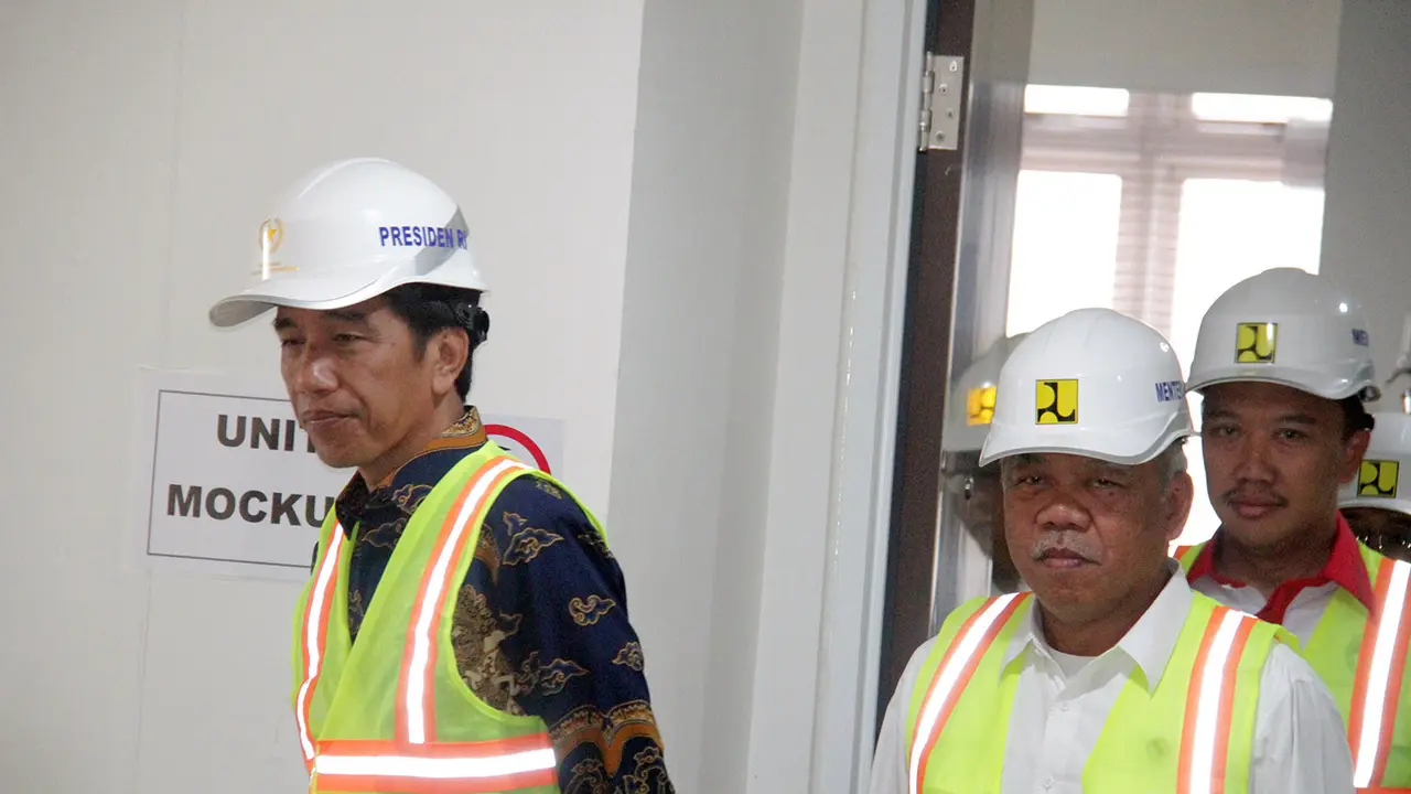 Menpora Imam Nahrawi dampingi Presiden Jokowi tinjau Wisma Atlet Kemayoran (Kemenpora)