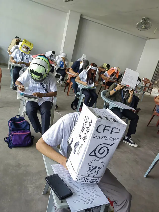 7 Potret Topi Anti Nyontek Mahasiwa Fillipina Ini Keren, Ada Karakter Anime