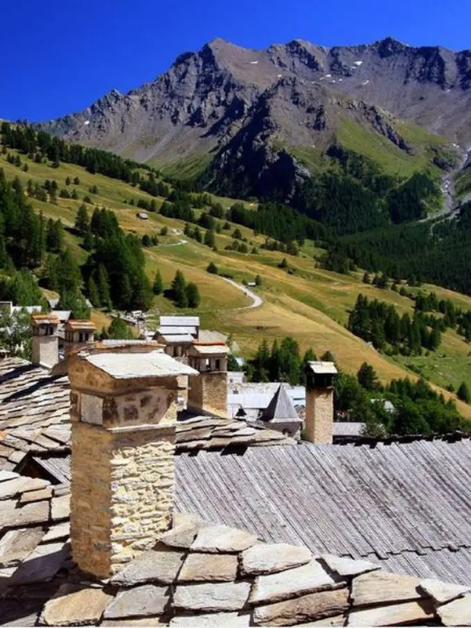 50 Desa di Perancis yang Bikin Semangat Pindah Tempat Tinggal (2)