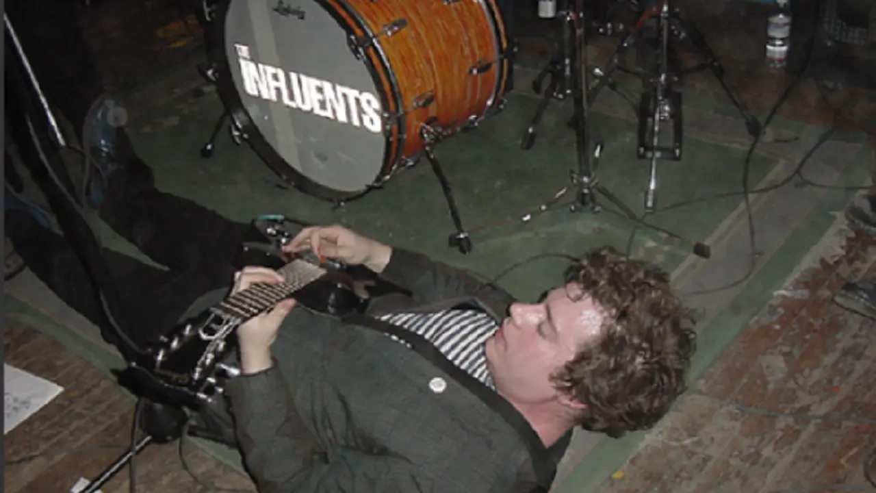 Gitaris Green Day Pamer Dua Single Baru