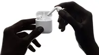 Bentuk AirPod, earphone anyar dari Apple yang bebas kabel (sumber: apple.com)