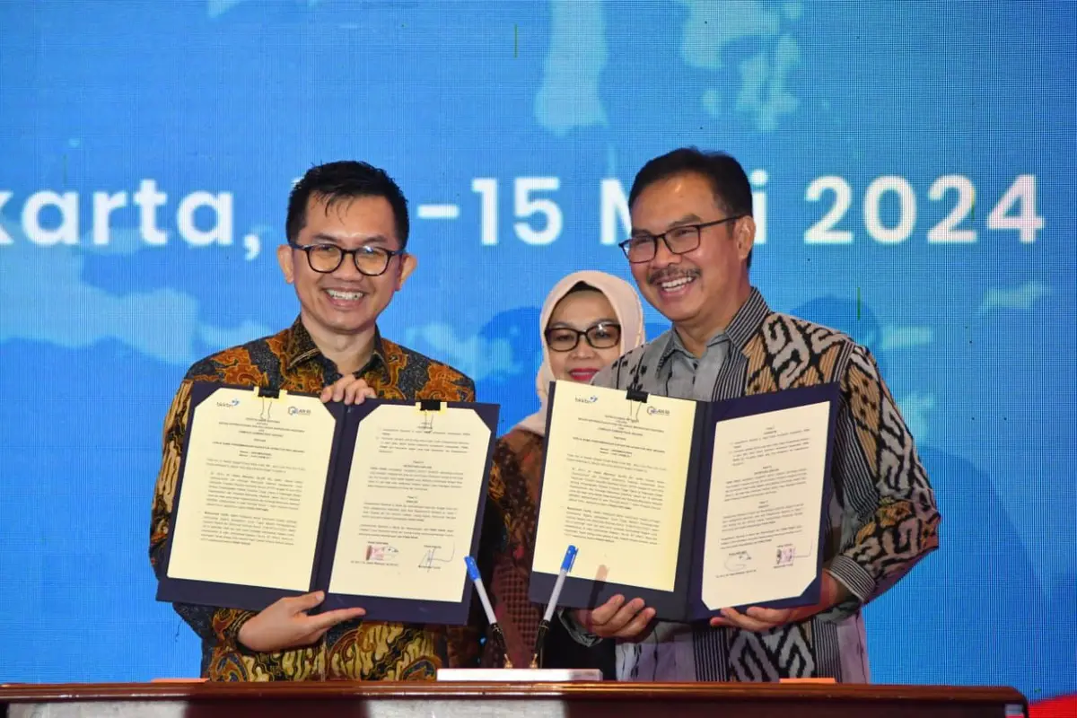 Kepala Badan Kependudukan dan Keluarga Berencana Nasional (BKKBN) dr. Hasto (kanan) (Istimewa)