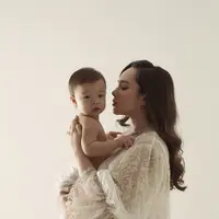 Pamela Bowie Beri Pesan Emosional Kepada Putra Pertamanya. [@pammybowie]