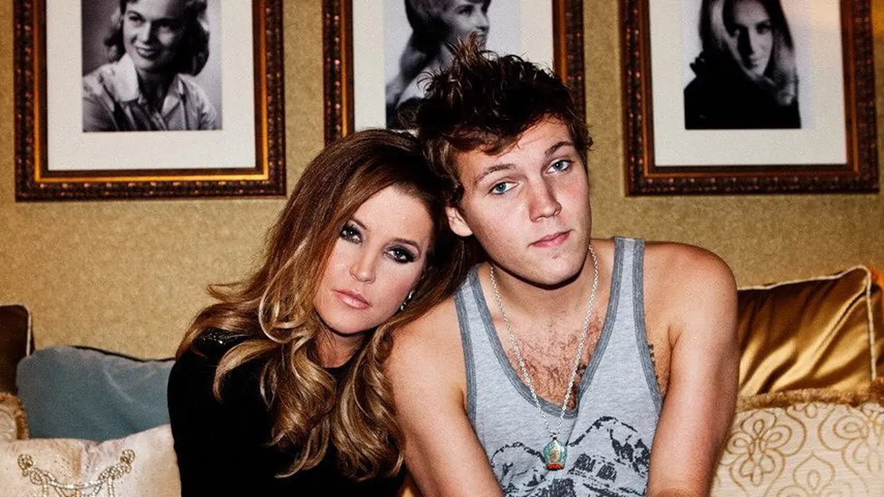 Benjamin Keough dan sang ibu, Lisa Marie Presley. (Instagram/ lisampresley)