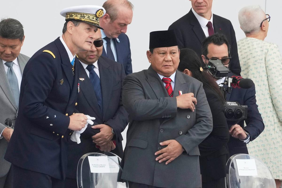 FOTO: Indonesia Tampil Perdana di Parade Bastille, Prabowo Hadir Sebagai Tamu Kehormatan