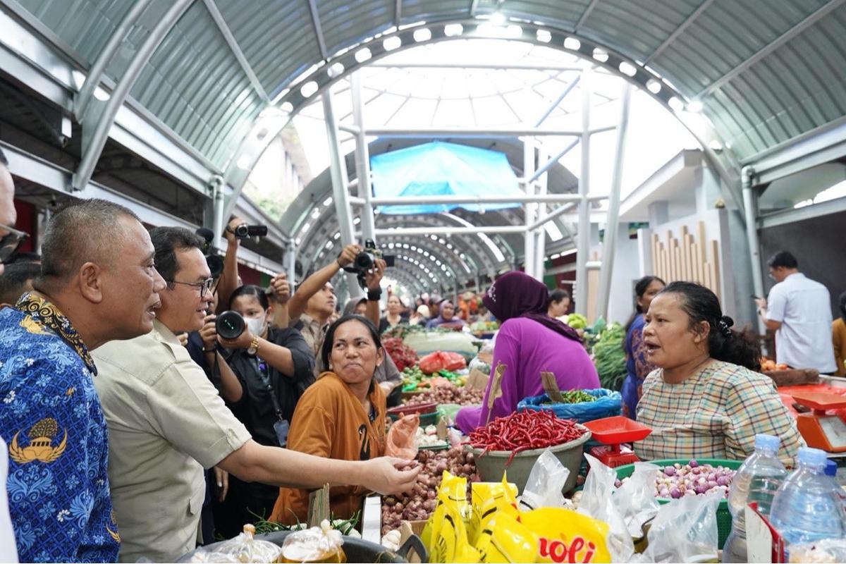 Mendag Budi Santoso Kunjungi Pasar Suka Ramai di Medan