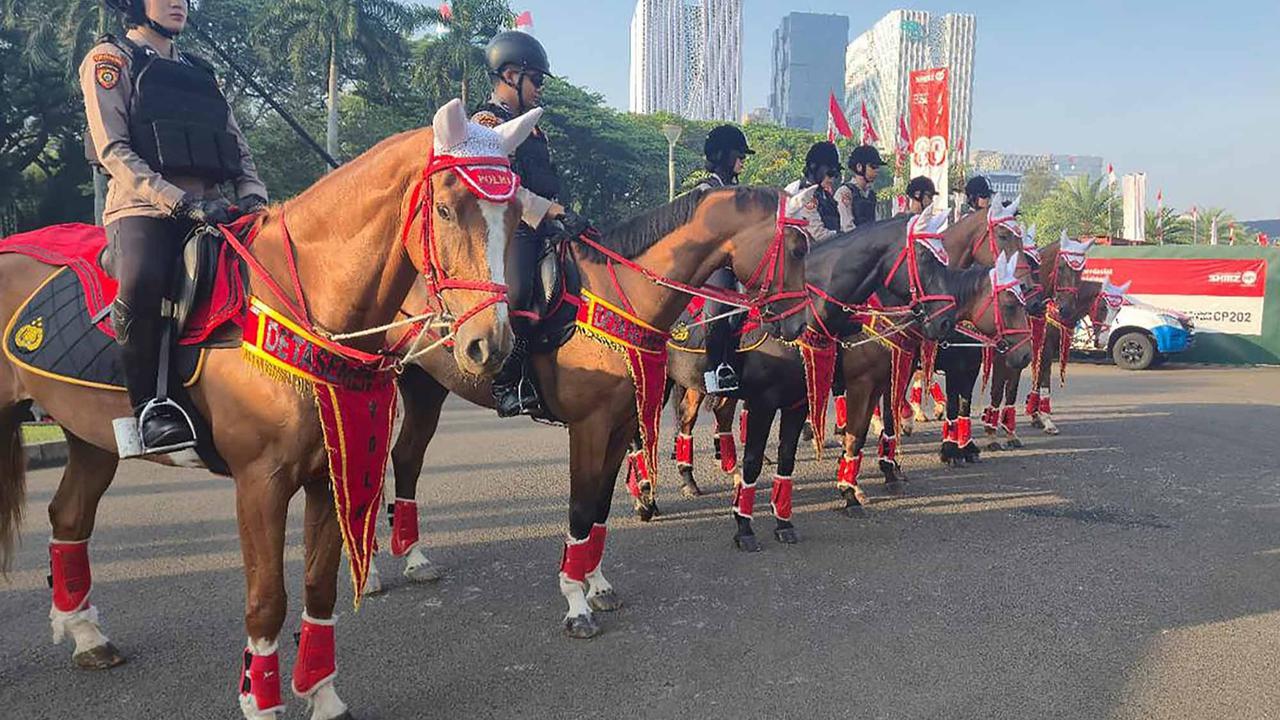 FOTO: Pasukan Berkuda Polri Dikerahkan Kawal Perayaan HUT RI ke-80 di Jakarta