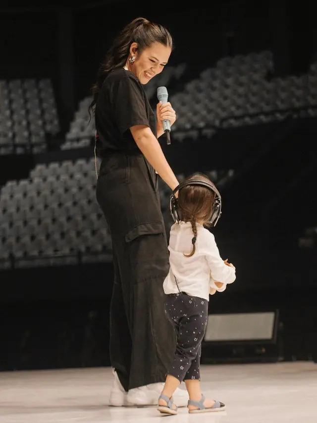 Tampilan Terbaru Zalina Anak Raisa dan Hamis Daud