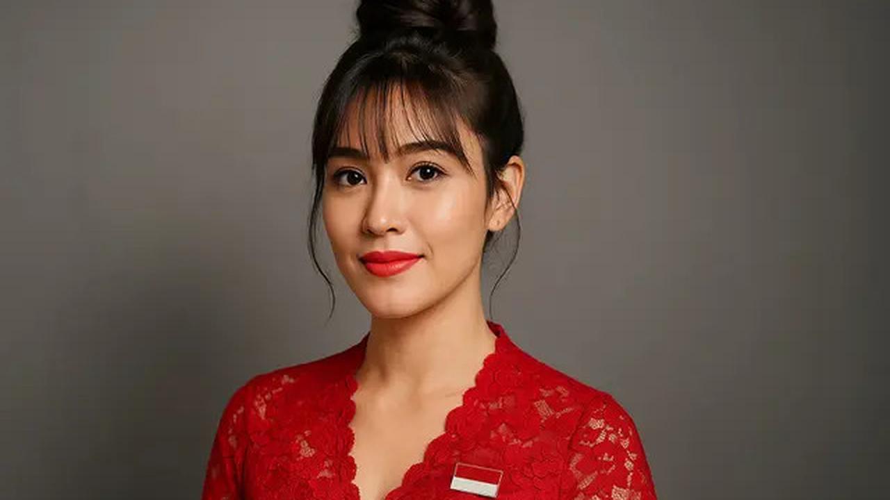 7 Model Sanggul Modern dengan Poni untuk HUT RI ke-80, Anggun dan Kekinian