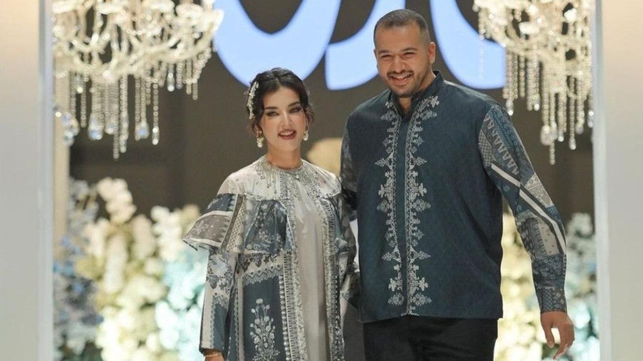 Potret Tasya Farasya dan sang suami, Ahmad Assegaf langsung mencuri perhatian netizen.&nbsp;<br>