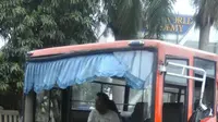 Metro Mini ugal-ugalan di Jalan Raya Meruya Ilir, Kembangan, Jakarta Barat, ibu dan anak jadi korban