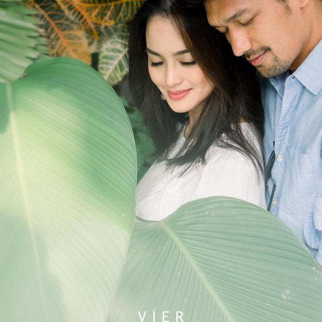 6 Potret Pemotretan Honeymoon Ibnu Jamil dan Ririn Ekawati, Romantis