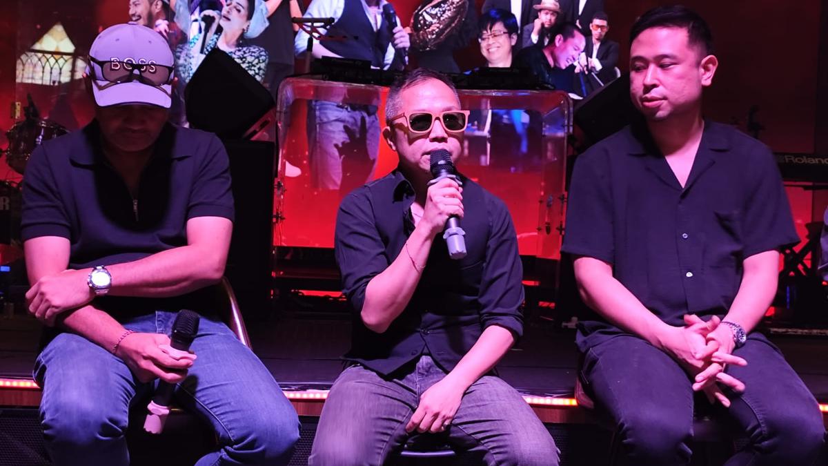 Shandy Sondoro Ajak Nostalgia ke Era 1980-1990-an lewat Konser Intim