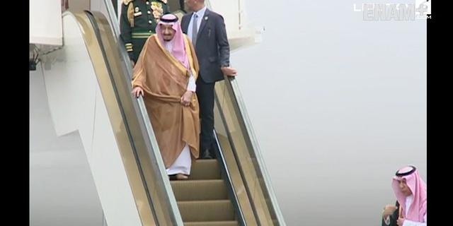 ENAM PLUS: Suasana Kedatangan Raja Salman di Indonesia