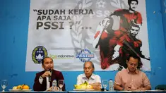 PSSI dan PSSI Pers menggelar diskusi "Sudah Kerja Apa Saja PSSI?" di Jakarta (15/12/2014). (Liputan6.com/Helmi Fithriansyah)
