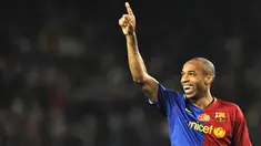 Barcelona's French forward Thierry Henry celebrates a goal against Valencia during their Spanish League match on December 6, 2008 at Camp Nou stadium in Barcelona. AFP PHOTO/LLUIS GENE
