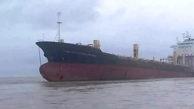 Kapal hantu asal Indonesia ini muncul tiba-tiba di perairan Myanmar