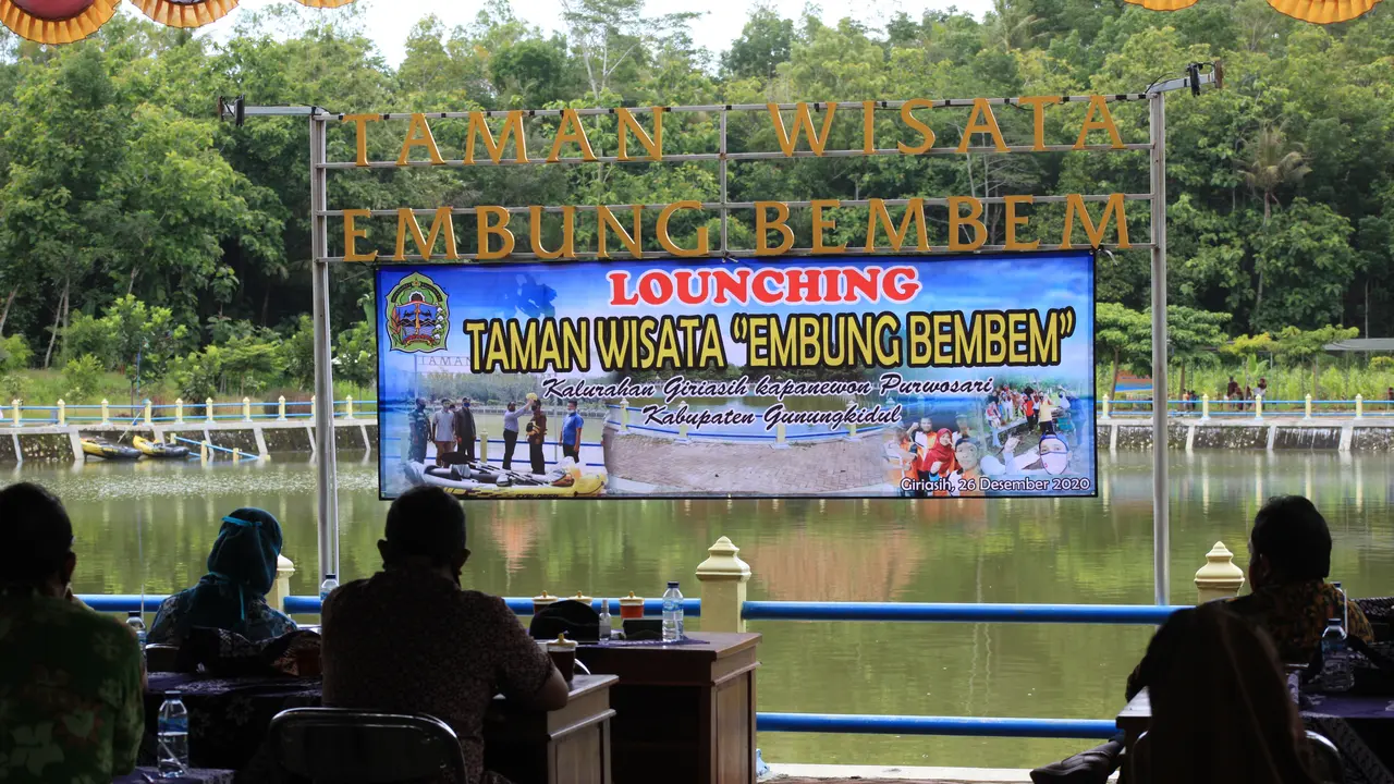 Taman Wisata Telaga Bem Bem Gunungkidul
