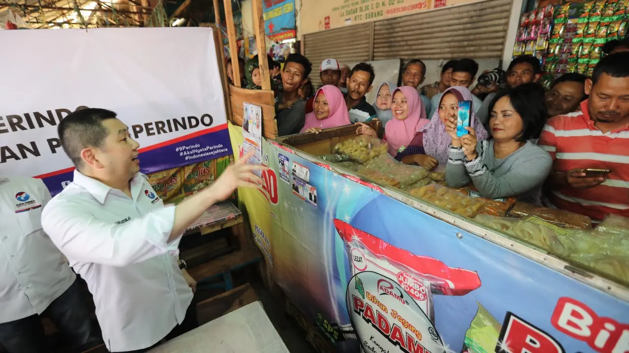 Ketua Umum Partai Perindo menyambangi pasar induk di Kota Serang, Banten. (Istimewa)