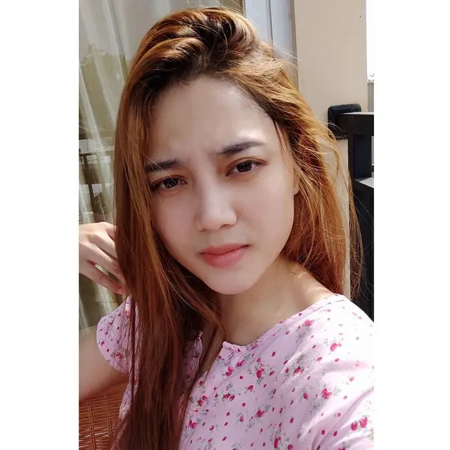 6 Potret Dara Rafika Eks Trio Macan Tanpa Makeup Ini Tetap Memesona