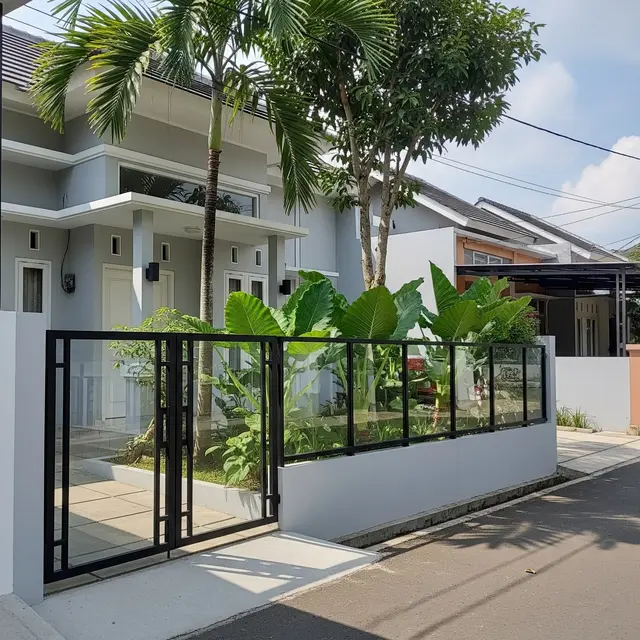 9 Kombinasi Material Pagar yang Membuat Rumah Terlihat Lebih Mahal dari Harga Aslinya