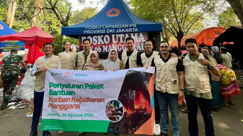 Forum Corporate Social Responsibilty (CSR) DKI Jakarta bekerja sama dengan mitra kolaborasi seperti Suri Nusantara Jaya (SNJ) dan Kitabisa.com menyalurkan bantuan kemanusiaan kepada para korban kebakaran yang terjadi di Kelurahan Manggarai, Jakarta Selata