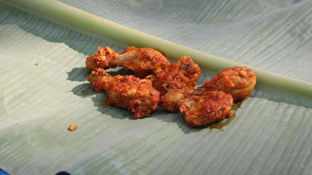 Resep Ayam Bumbu Merah Simple yang Lezat dan Praktis