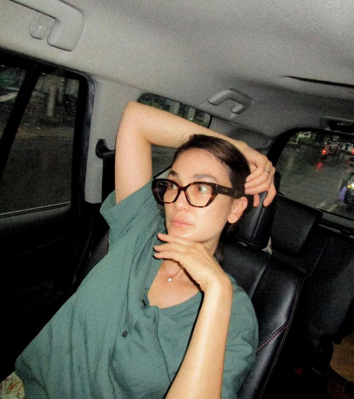 6 Potret Momen Langka, Luna Maya Tampil Tanpa Makeup dan Tetap Memesona