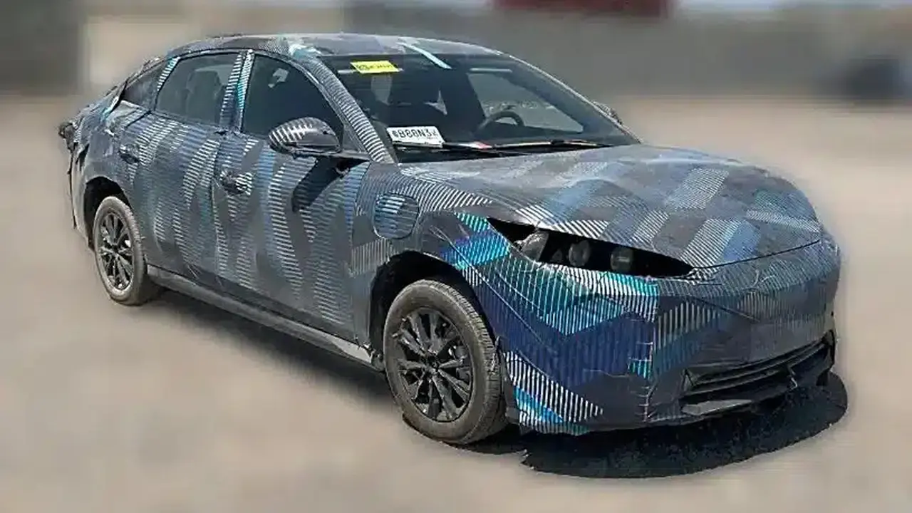 Spyspot Sedan Listrik BYD