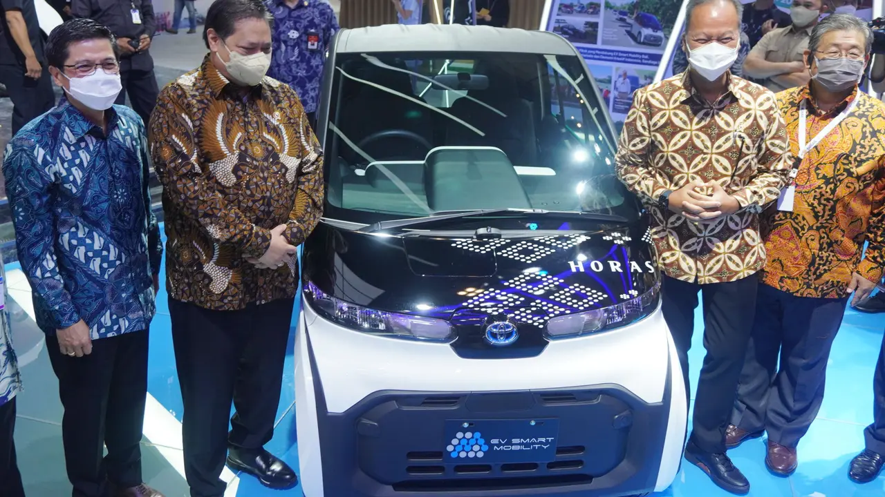 Toyota di GIIAS 2021