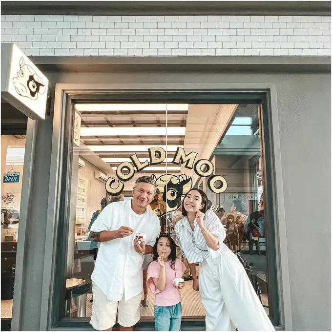 Gading bersama Gempi dan Gisel (Instagram/gadiiing)