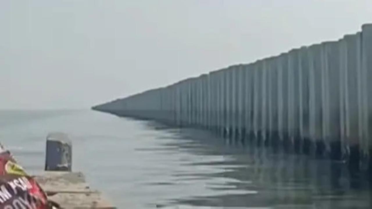 Pemprov Jakarta Buka Suara Soal Viral Tanggul Beton 3 Km di Laut Cilincing Ganggu Nelayan Melaut