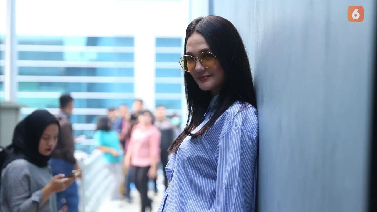 [Bintang] Luna Maya