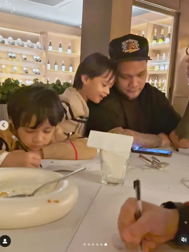 6 Potret Inara Rusli Buka Puasa Bareng Virgoun, Kesampingkan Ego demi Anak