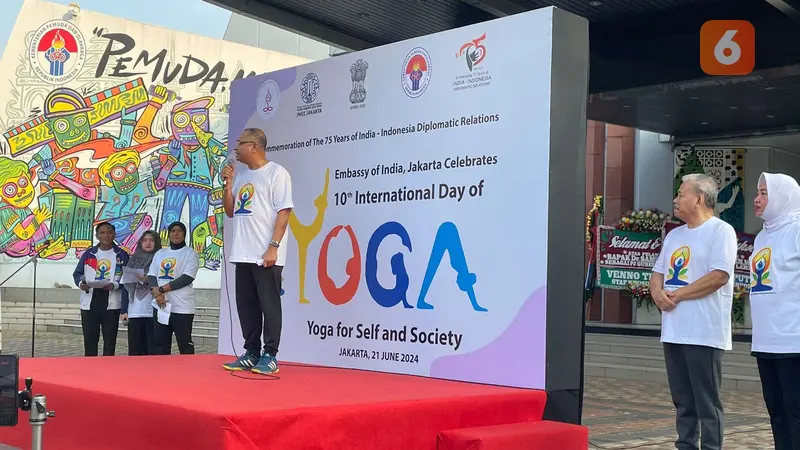 Rayakan Hari Yoga Internasional Bersama Kedubes India