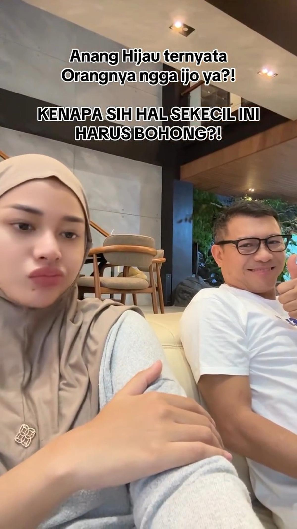 Potret Aurel Hermansyah Ikut Tren 'Hal-Hal Kecil Harus Bohong' Bareng Anang Ini Sukses Curi Perhatian