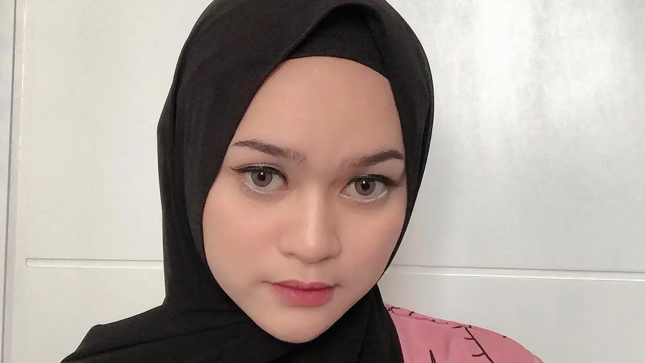 6 Potret Terbaru Nadya Indry, Wanita yang Dikabarkan Pacar Baru Lutfi Agizal