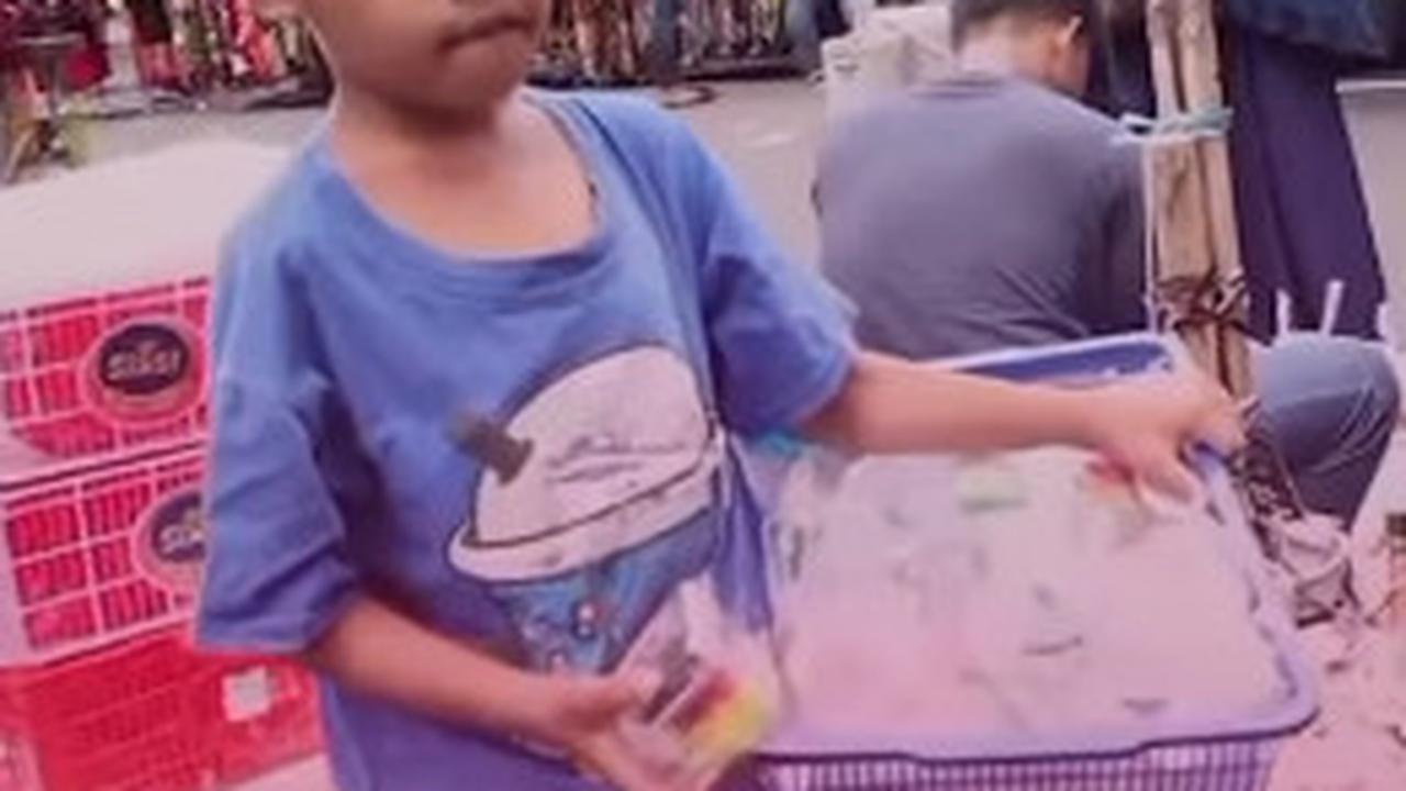 Perjuangan Bocah Yatim Ditinggal Pergi Ibu,